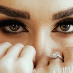 Brwi jak z salonu bez wychodzenia z domu: prosty przewodnik po pielęgnacji i kształtowaniu