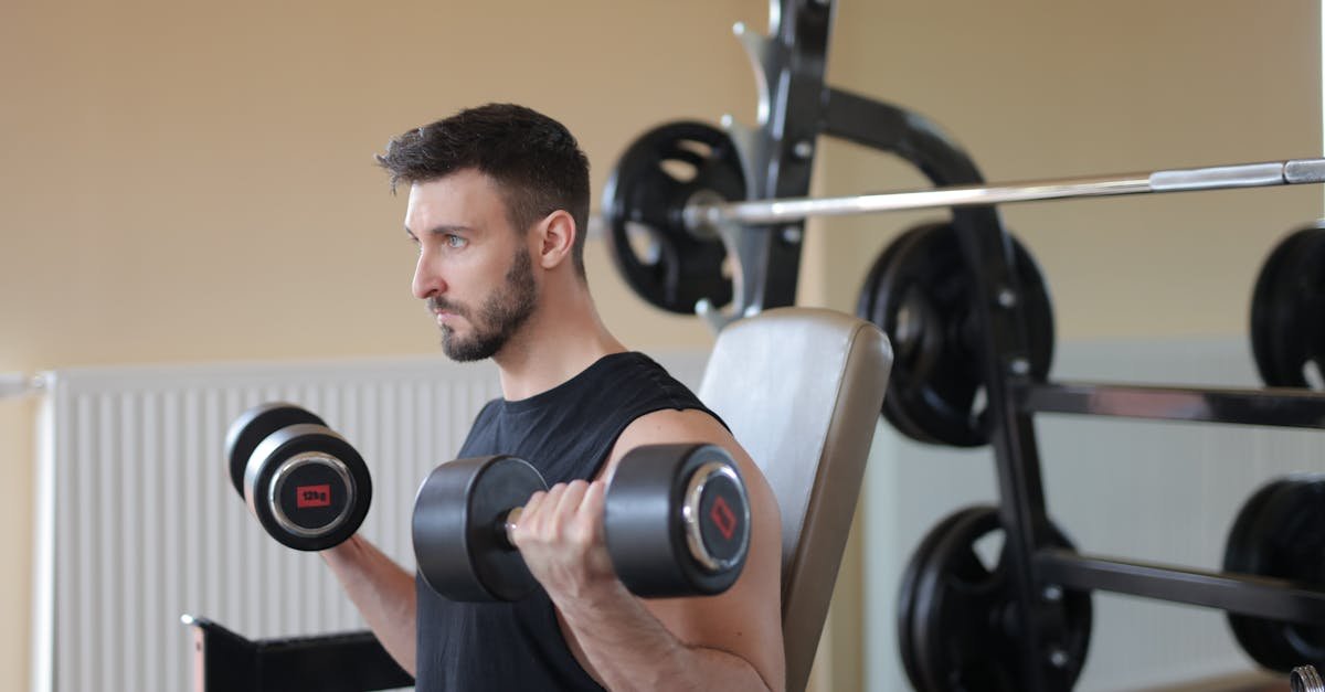 Chudnij mądrze: plan treningu, który spala tłuszcz i chroni mięśnie