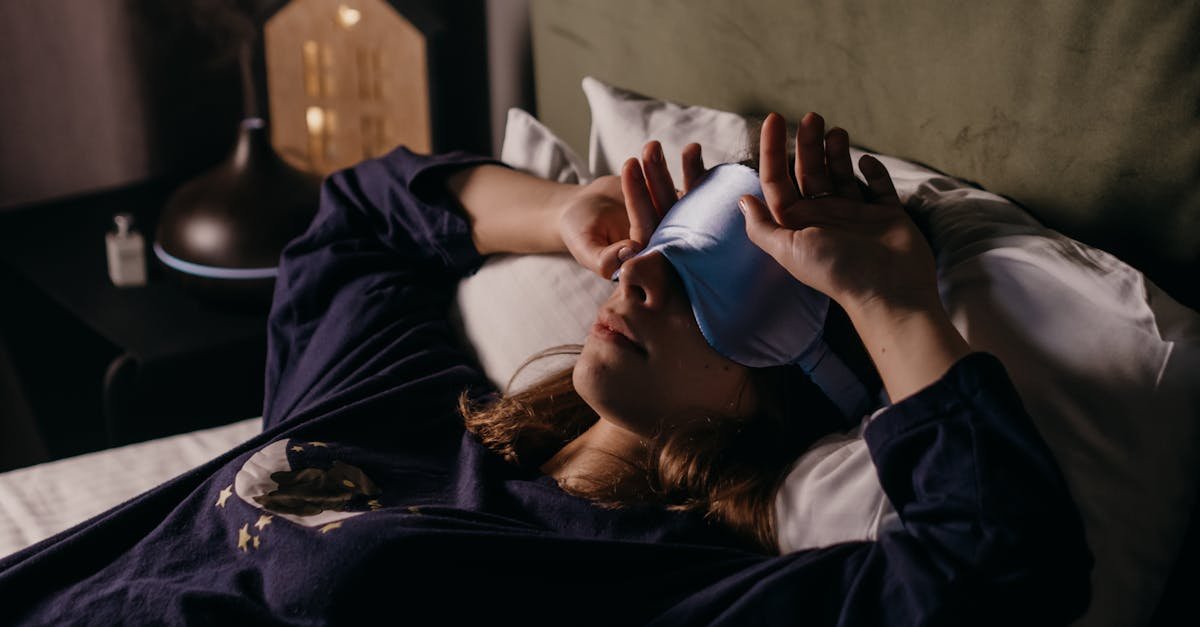 Śpij głęboko bez tabletek: 12 naturalnych nawyków, które poprawią jakość Twojego snu