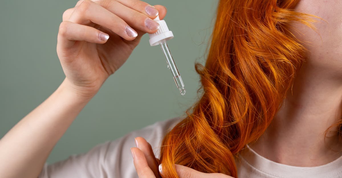 Końcówki pod specjalną opieką: plan naprawczy dla suchych i zniszczonych włosów bez drastycznego cięcia