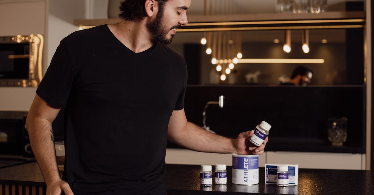 Buduj masę mądrze: suplementy, które realnie wspierają przyrost mięśni