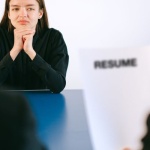 Zmień kurs kariery: praktyczny plan przebranżowienia i drogi do pracy, którą naprawdę polubisz